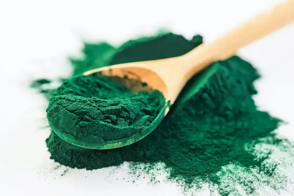 Cum te poate ajuta spirulina să te menți în formă