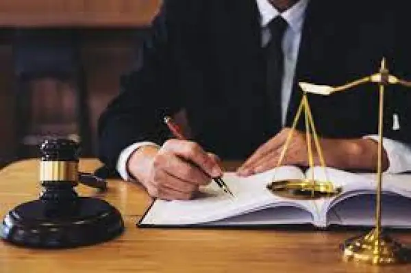Onorarii avocat de top in tara si la CEDO