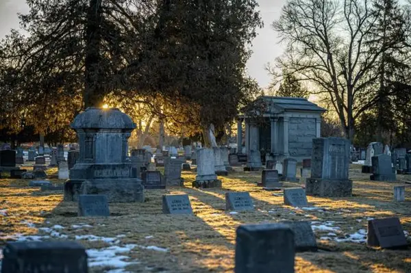 Pregatirile adevarate pentru inmormantare incep pe 07funerare.ro