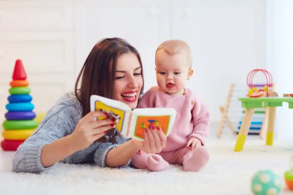 Ce cadouri să oferi unei tinere mămici? 5 idei practice