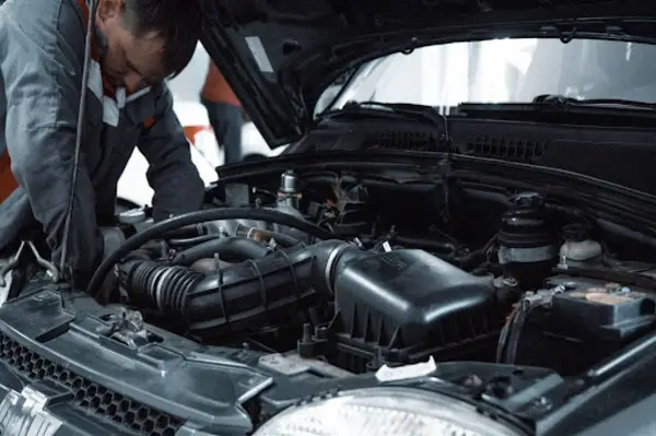 Ce beneficii ai, dacă apelezi la un service autorizat
