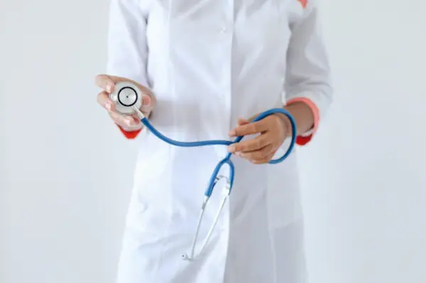 Infecțiile mamare acute: Cauze și soluții pentru tratarea acestora
