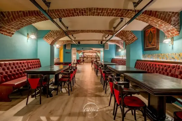 Old Yard Pub