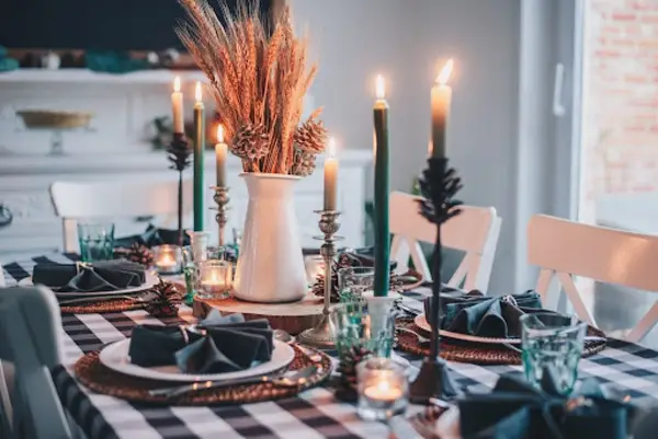 Masa festivă de Crăciun: 5 idei de decorare