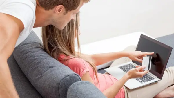 Care sunt procedurile pentru accesarea unui credit online?