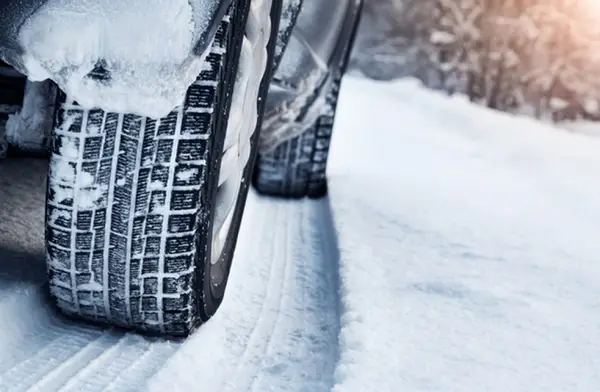 Cum alegeti anvelopele de iarna potrivite pentru vehiculul dumneavoastra?