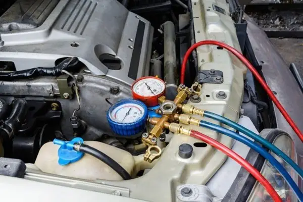Incarcare clima auto cu freon in Timisoara