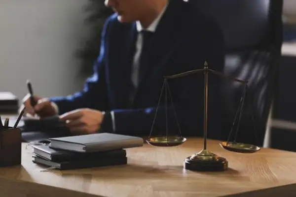 Consultanta juridica pentru asociatii de propietari si societati comerciale