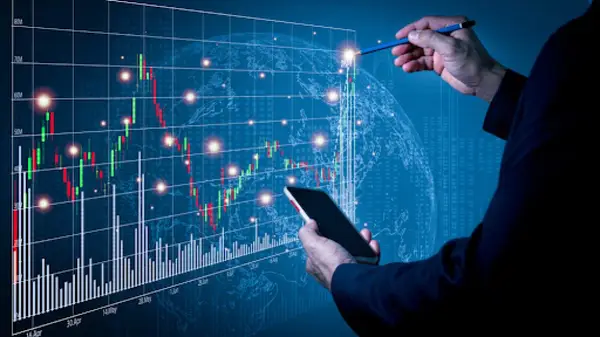 3 tipuri de investiții pe care să le faci în businessul tău