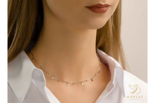 Cauți un lănțișor din argint pentru femei? La Moreas îl găsești!