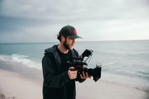 Cum functioneaza o casa de productie video de succes? Iata care este secretul!