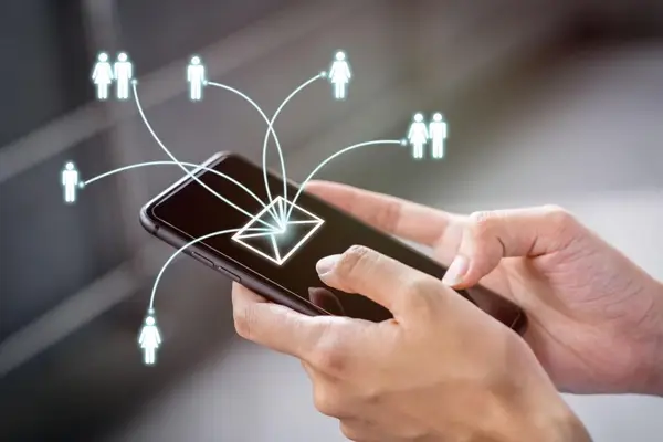 Ghid complet pentru implementarea Bulk SMS de la Vodafone în strategia de SMS Marketing