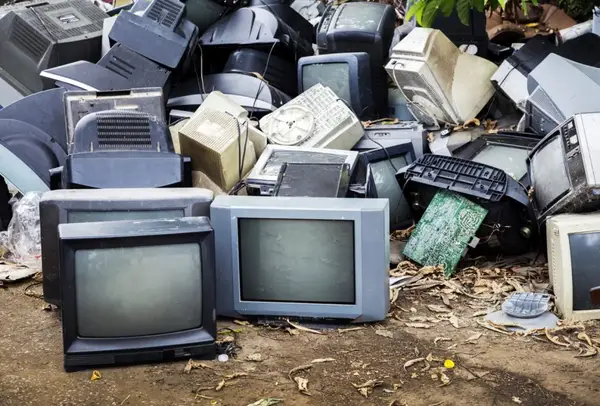 Ce faci cu televizorul stricat? Află cum găsești un punct de colectare pentru aparatele electrice