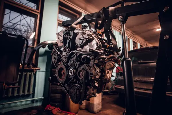 Motoarelor electrice trifazate, componente esențiale într-o varietate de aplicații industriale