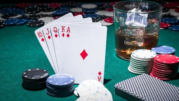 Poker online - tot ce trebuie să știe jucătorii începători
