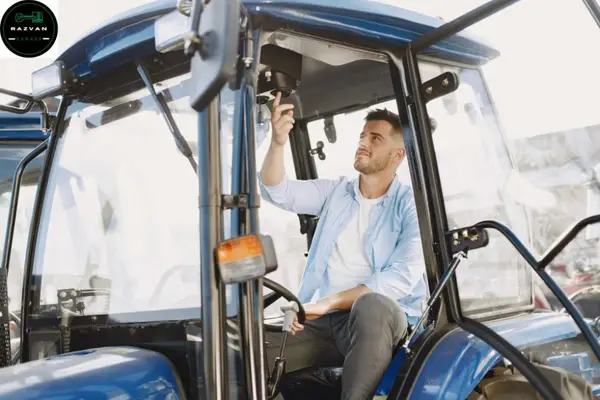 Piese și accesorii auto și agricole pot fi comandate de la razvangarage.ro