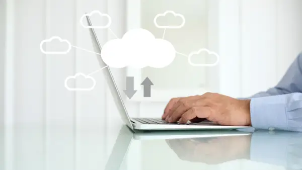 5 motive să lucrezi în cloud