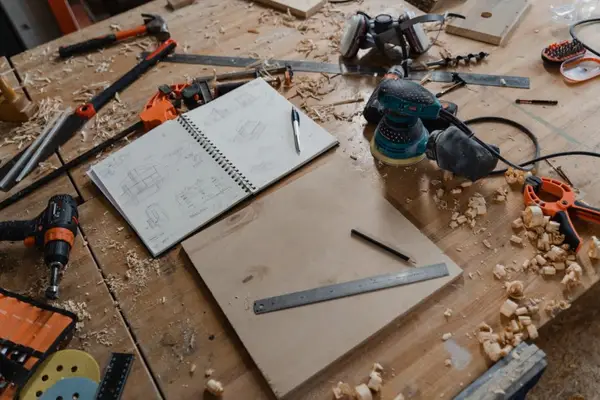 Avantajele de a achiziționa online de la un magazin de bricolaj