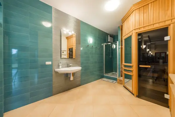 Diferențele dintre sauna umedă și sauna tradițională