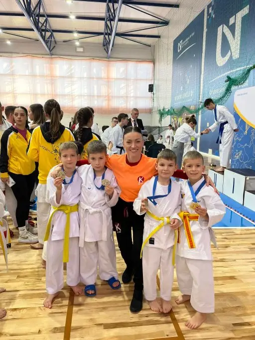 Din nou printre primii! 45 de medalii într-o singură zi pentru campionii K-ZE Karate