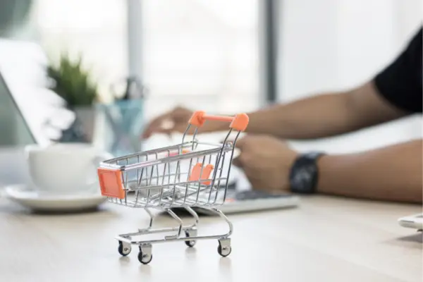 Cum creezi o reclamă eficientă pentru un magazin online?