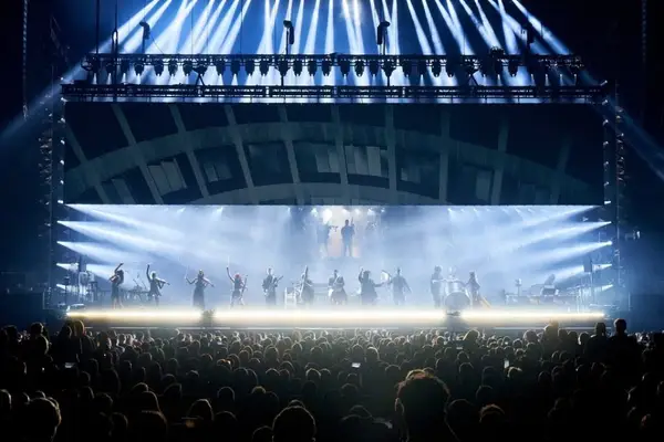 Hans Zimmer & Friends: Diamant în deșert