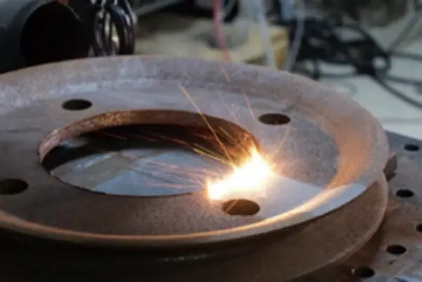 Curatare cu laser in industria auto