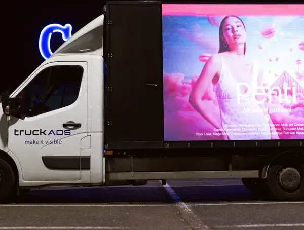 Penti capitalizează pe dinamica urbană cu o campanie outdoor TruckADS