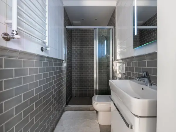Top 5 beneficii ale utilizării unui ventilator electric în baie