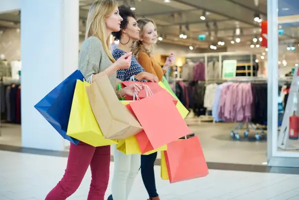 Shopping City și Iulius Town intră în sezonul ofertelor! Cum sa profiti de ele