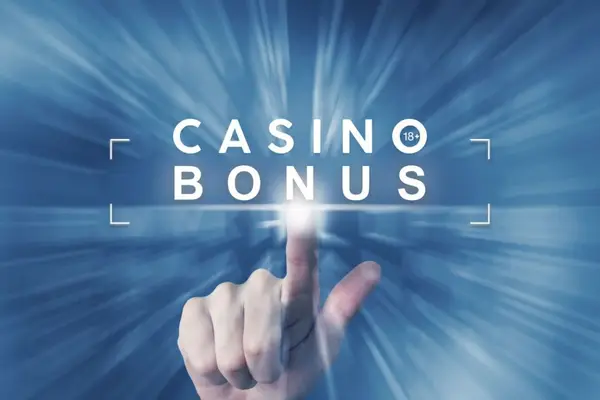 Extra beneficii oferite de cazinouri online: bonus de bun venit vs. promoții de loialitate