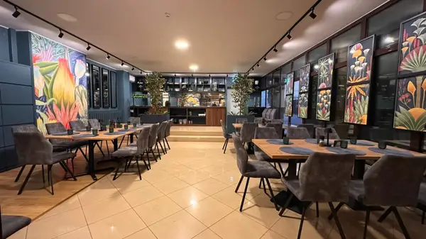 Restaurant Flora