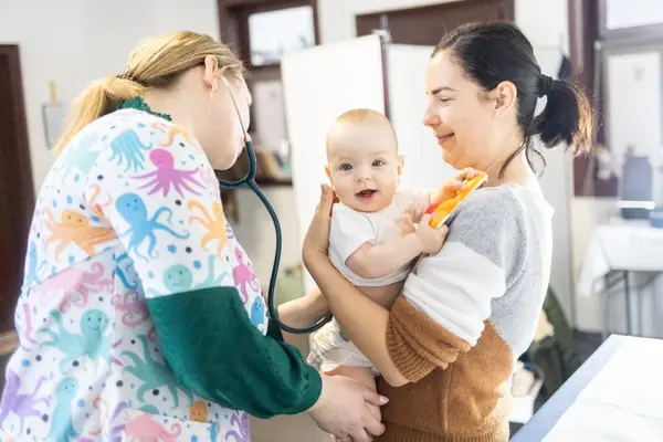 60 de cabinete de medicina de familie din zone dezavantajate vor fi dotate cu aparatura medicala moderna