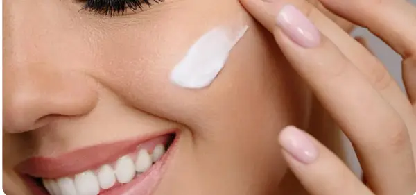 7 ingrediente care ajută la hidratarea eficientă a tenului