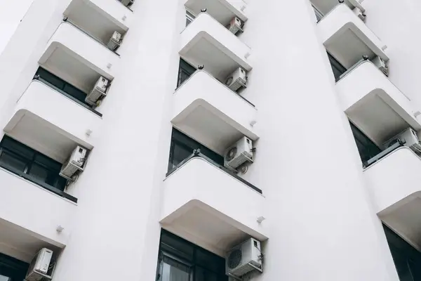 Furnizorul de aer condiționat se alege după montaj, nu după oferta cea mai scurtă