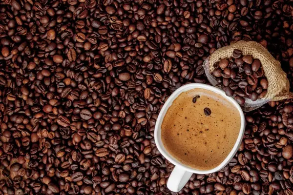CaffeOnline și povestea unui magazin construit în jurul pasiunii pentru cafea