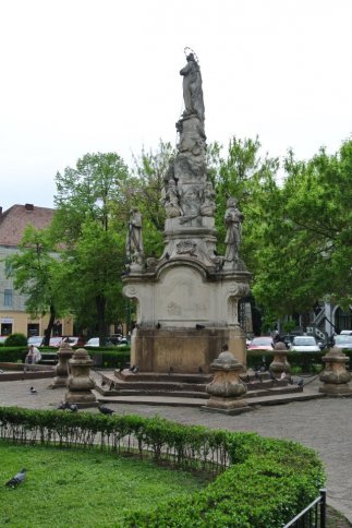 Monumentul Sfanta Maria si a Sfantului Nepomuk