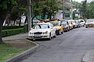 Statie taxi - Piata 700