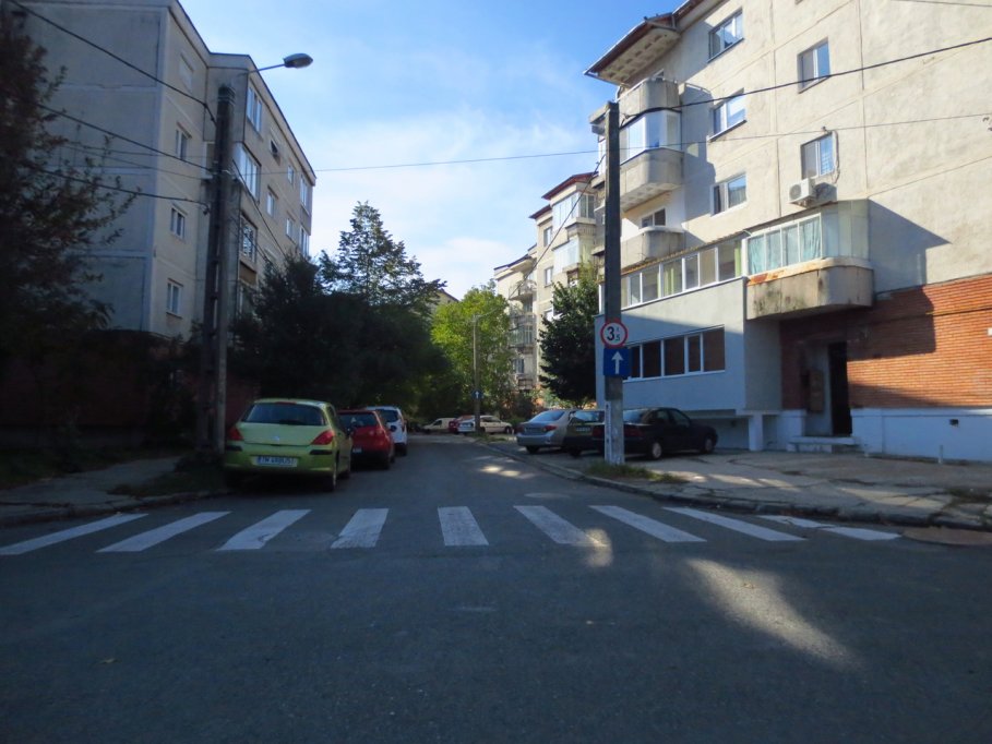 Strada Storojinet