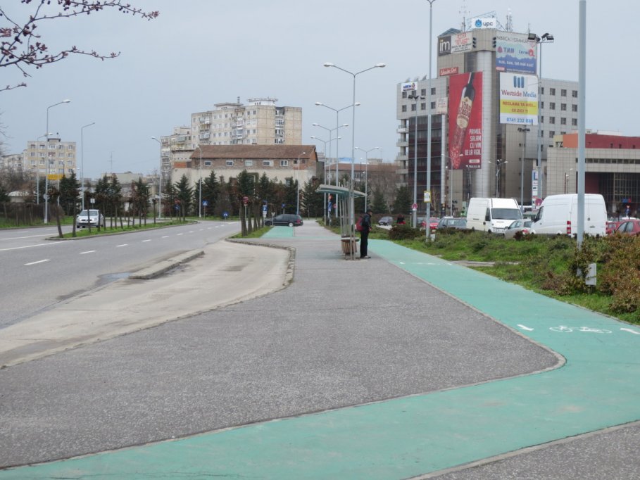 Statie RATT - parcare C. C. Iulius Mall