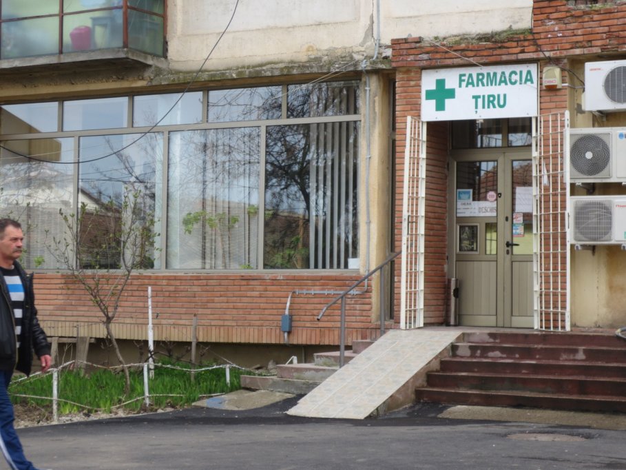 Farmacia Tiru