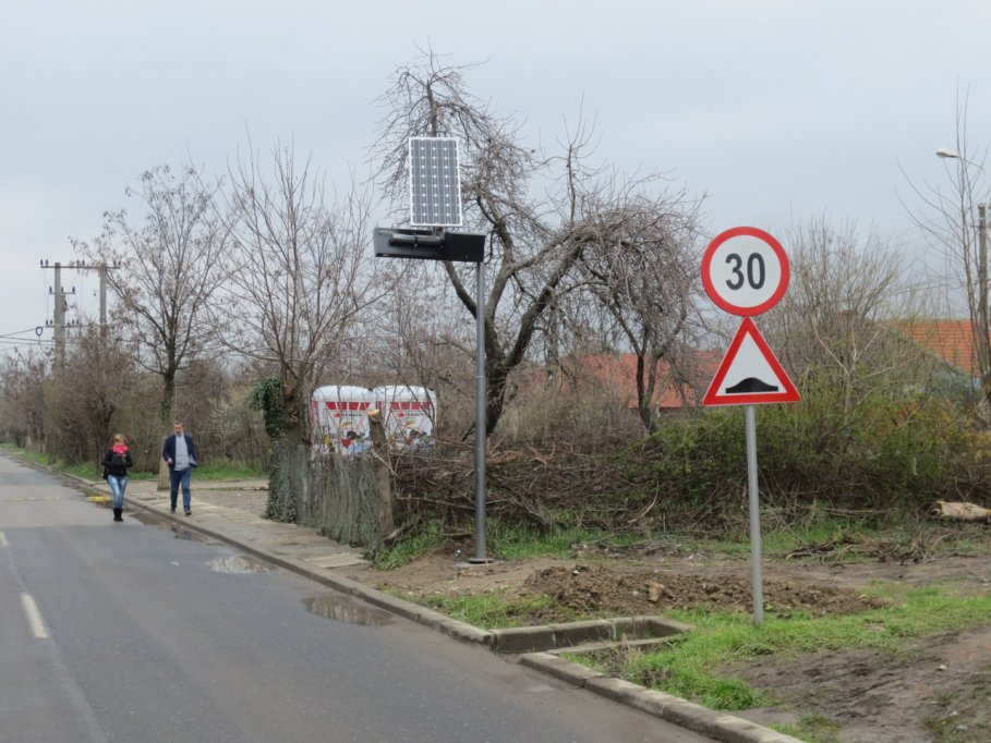 Statie RATT - str. Campului colt cu str. Apateu