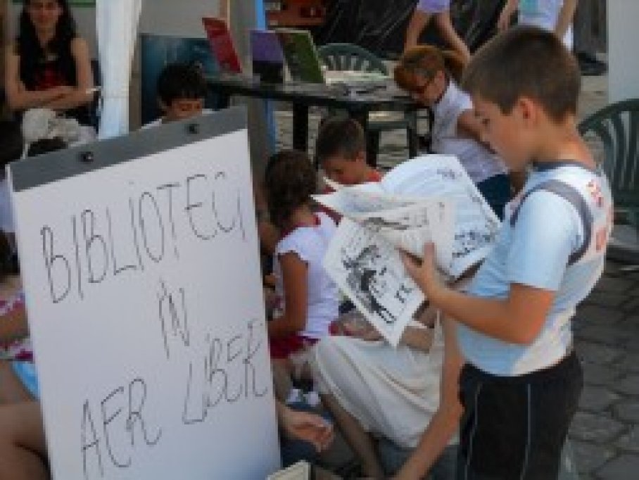 Biblioteci in aer liber