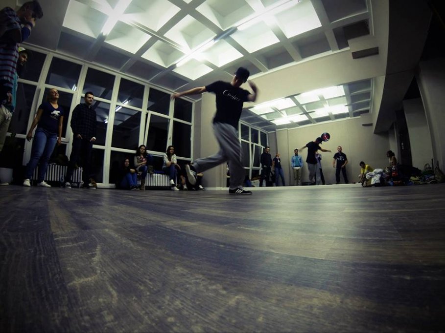 Inchiriez sala de dans - aerobic moderna in Timisoara