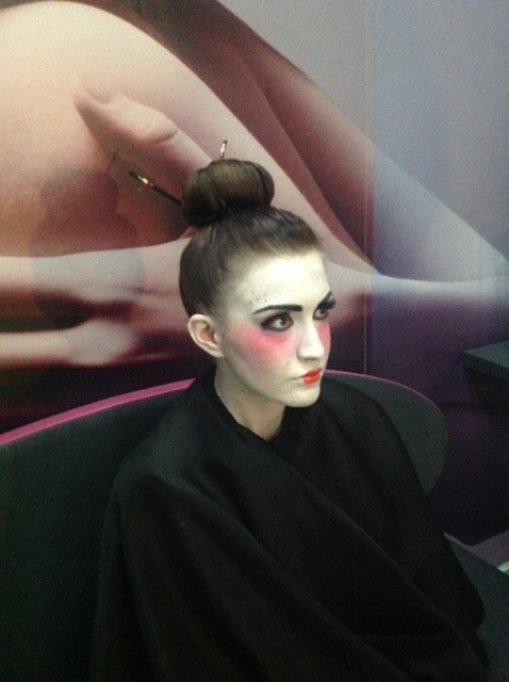 Pregateste-te pentru noaptea de Halloween la salon Kelly Image Timisoara