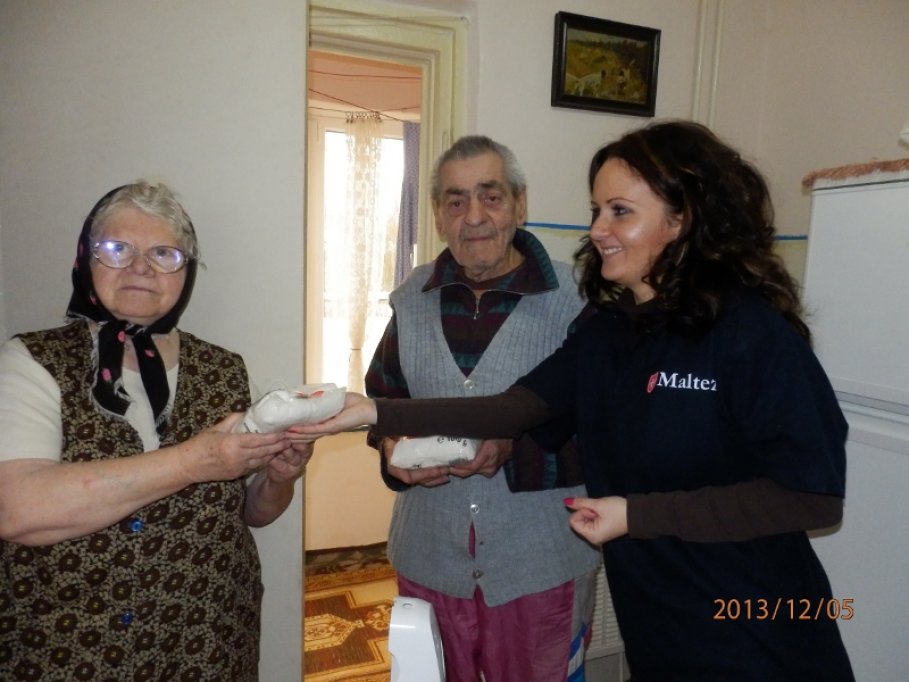 Donatii pentru varstnici de la Serviciul de Ajutor Maltez