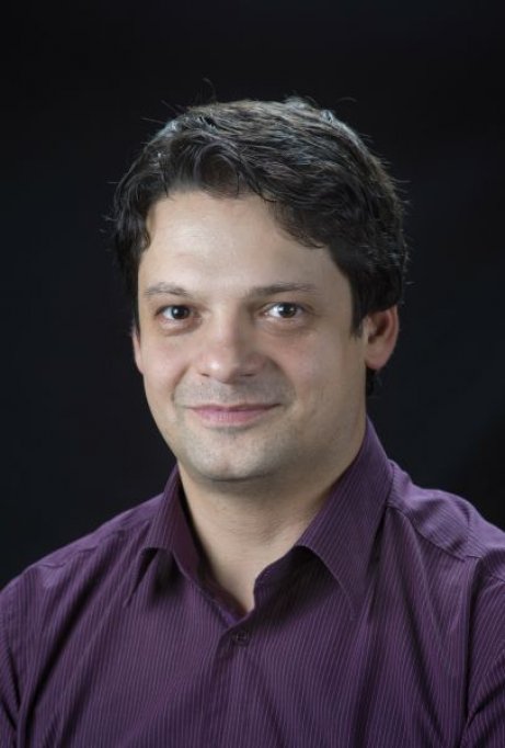 Dincolo de scena cu Cari Tibor