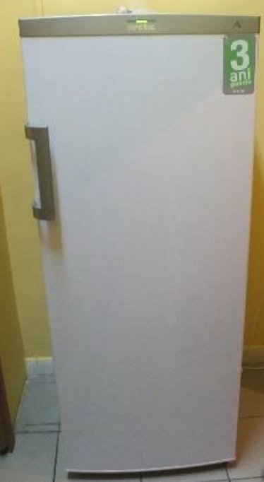 Vand urgent congelator Arctic AC 215