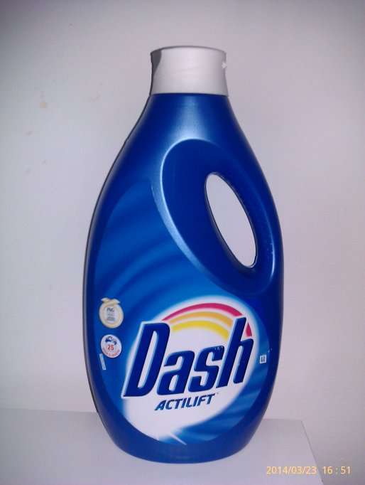 Detergent lichid Dash Italia