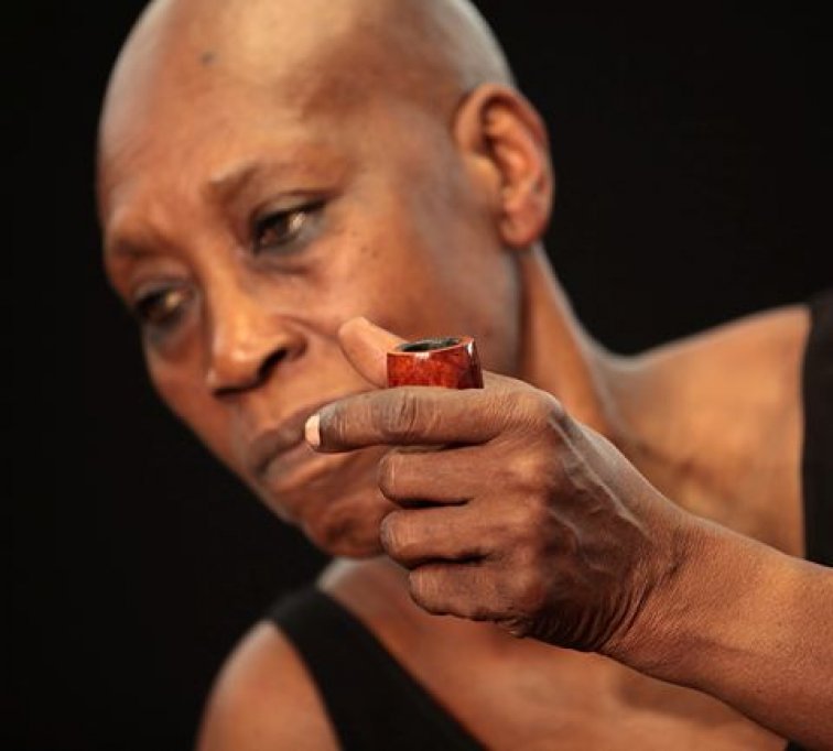 Intalnire cu Germaine Acogny / Expozitie " „La danse contemporaine en questions”/„Dansul contemporan sub lupa”